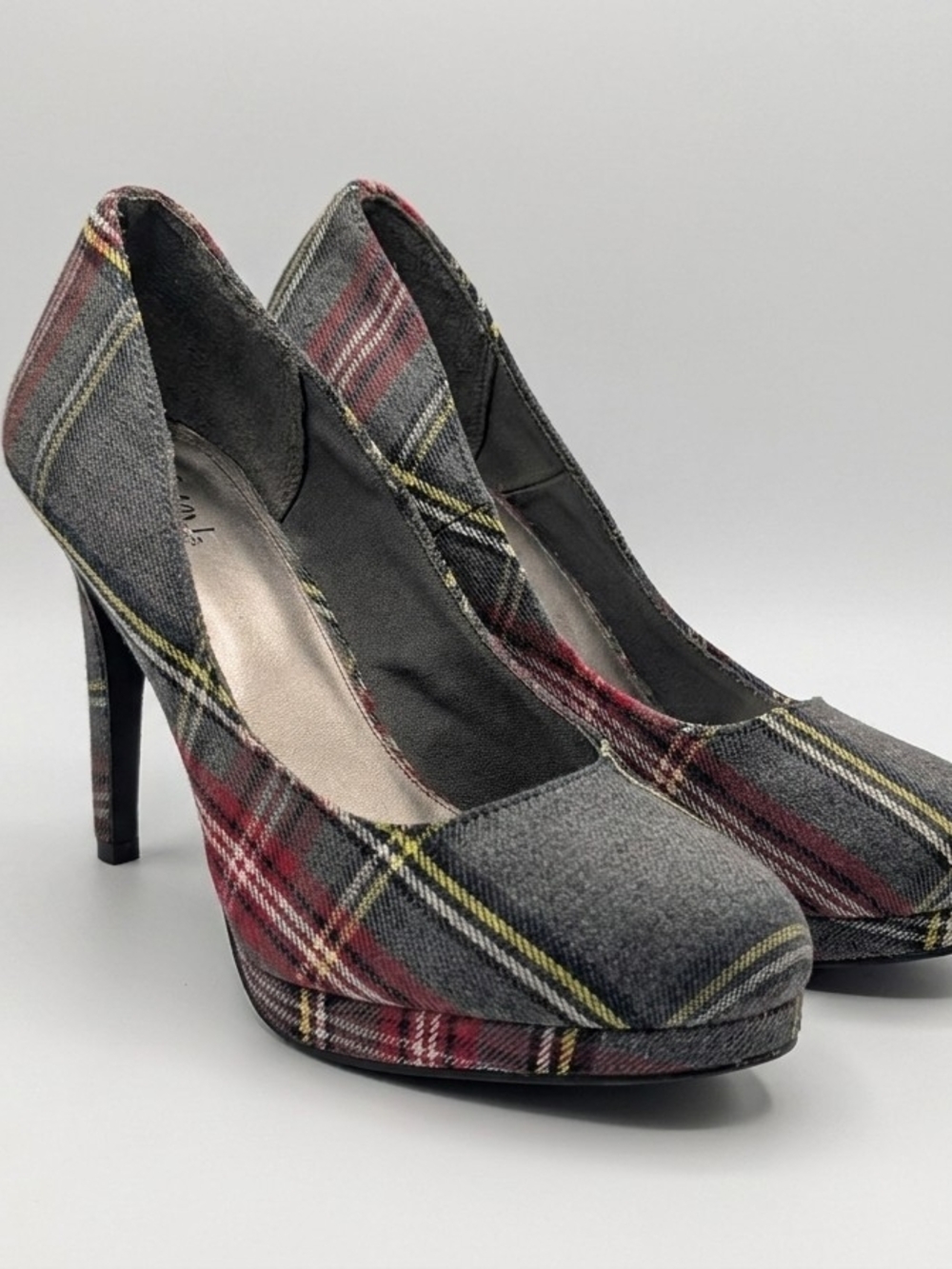 FIONI Clothing Gray Plaid High Heel Pumps with Red & Yellow Accents